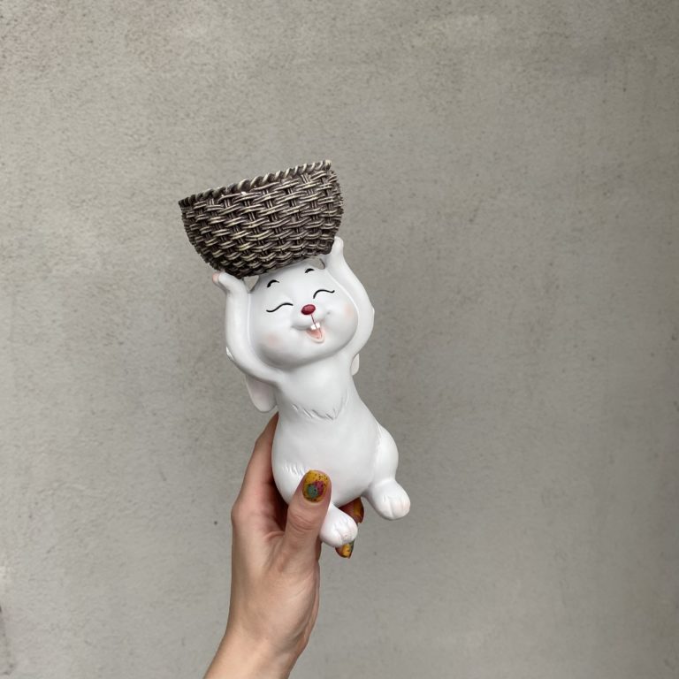 Фигура Декоративная Кролик с корзиной (вид 2) 20см 45-8 СН15